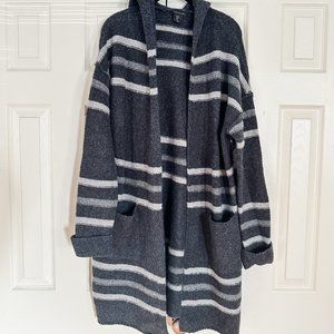 Tahari Women's Cardigan Sweater - Gray/White L